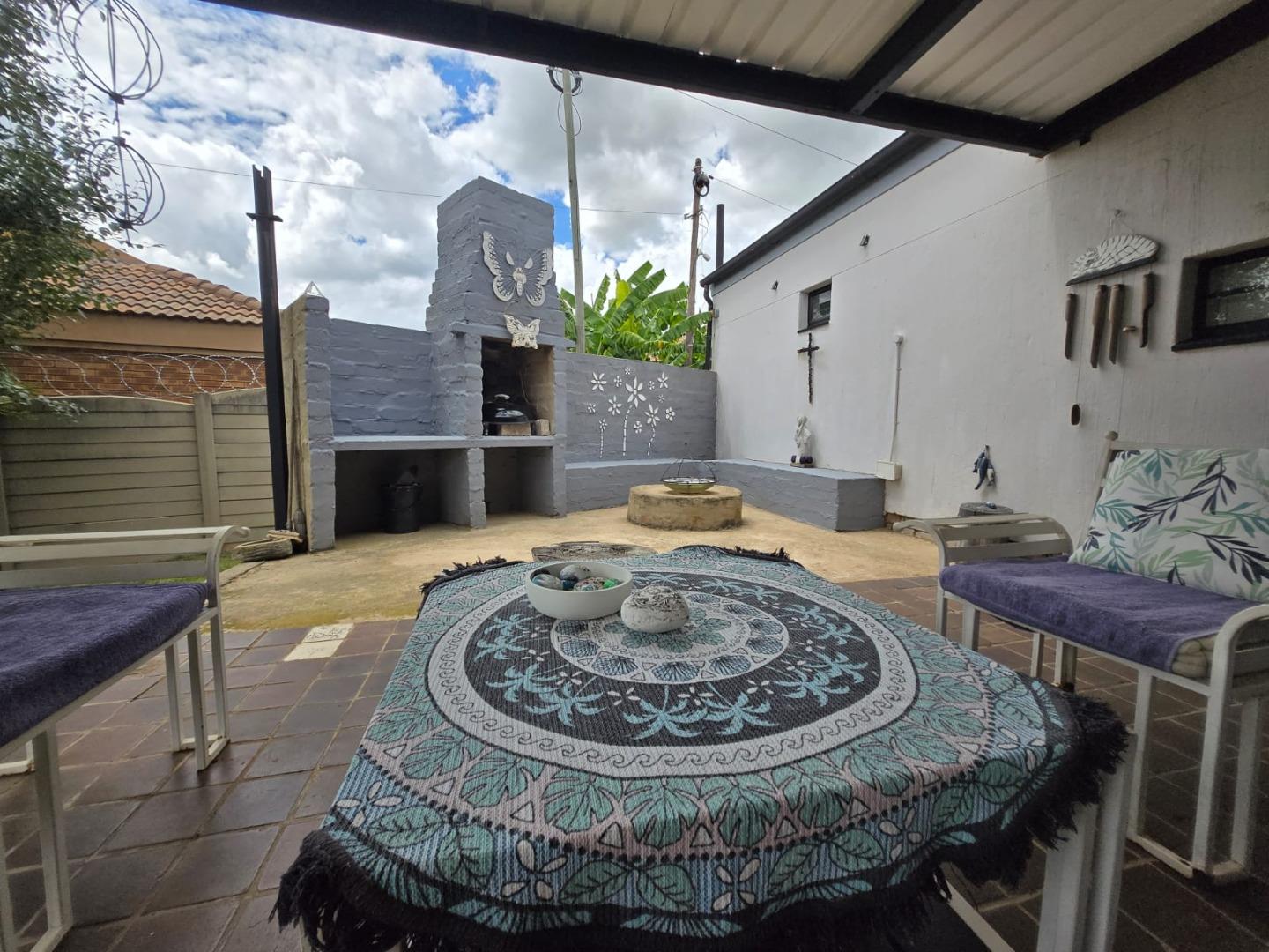 4 Bedroom House for Sale - Gauteng